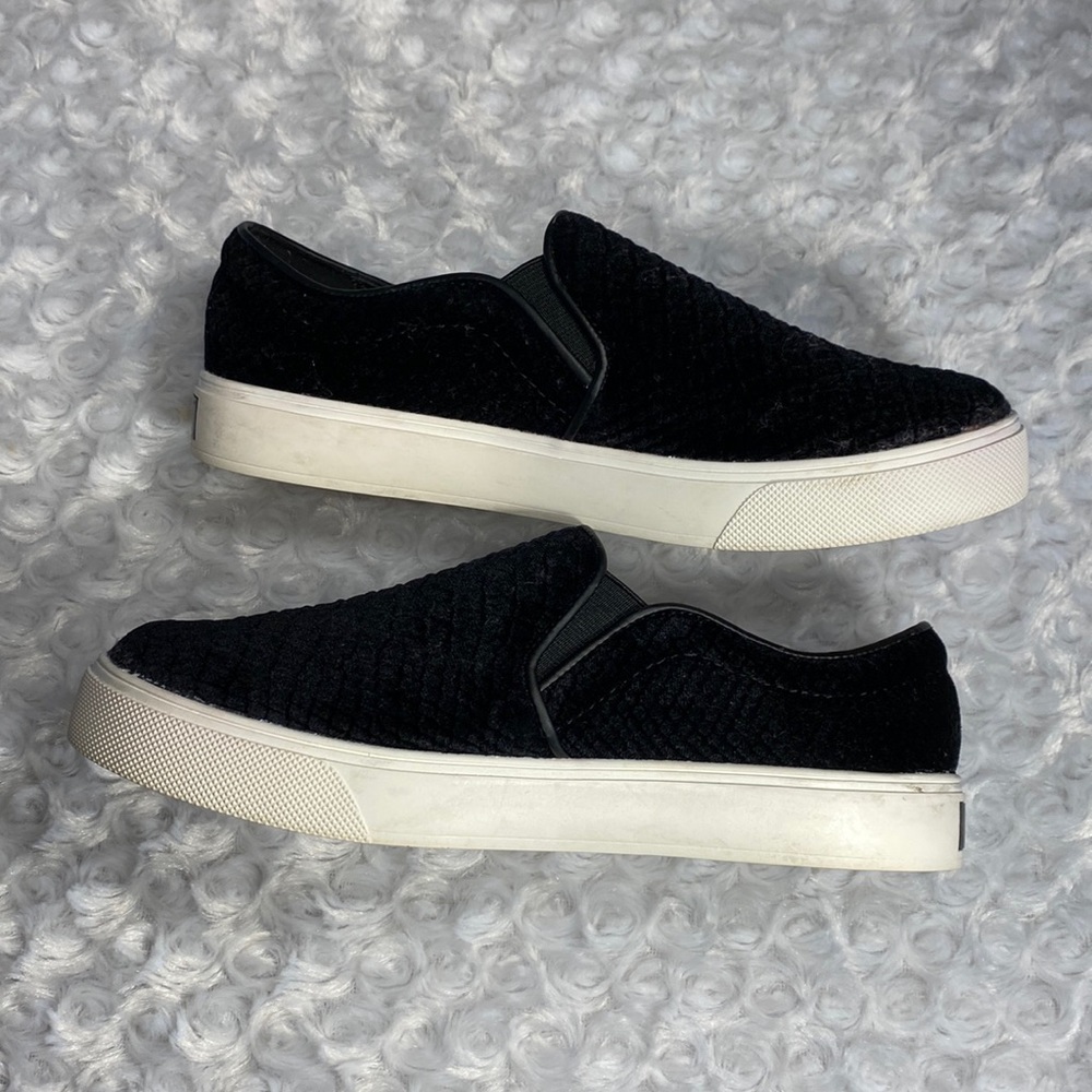 Aldo sneakers size 7.5 snakeskin velvet slip ons